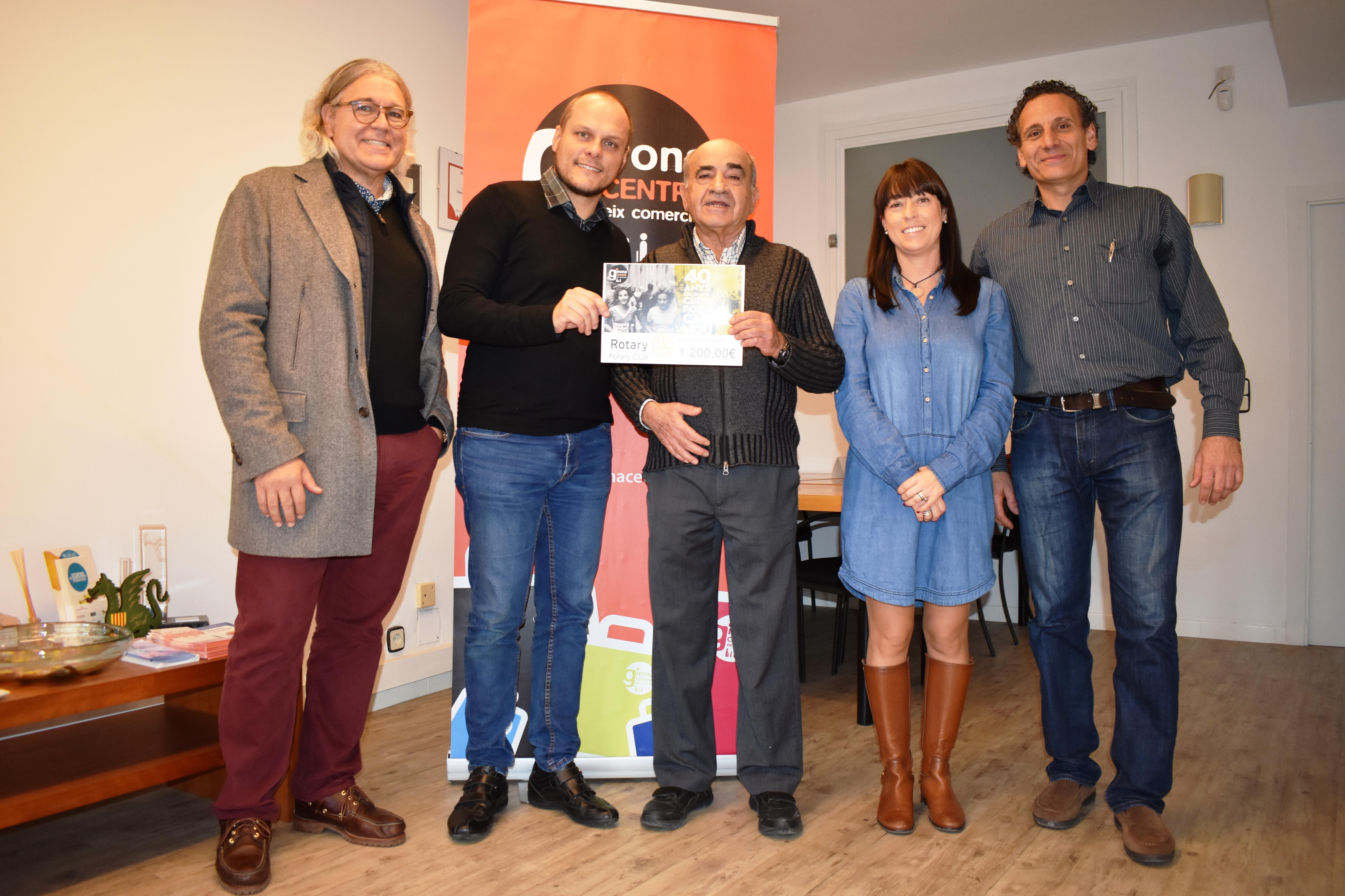 Donació de la Cursa Popular del Carrer Nou al Rotary Club Girona