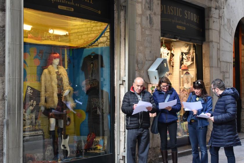 Els comerços de Girona se sumen a la campanya del Got del Voluntariat del Festival Strenes
