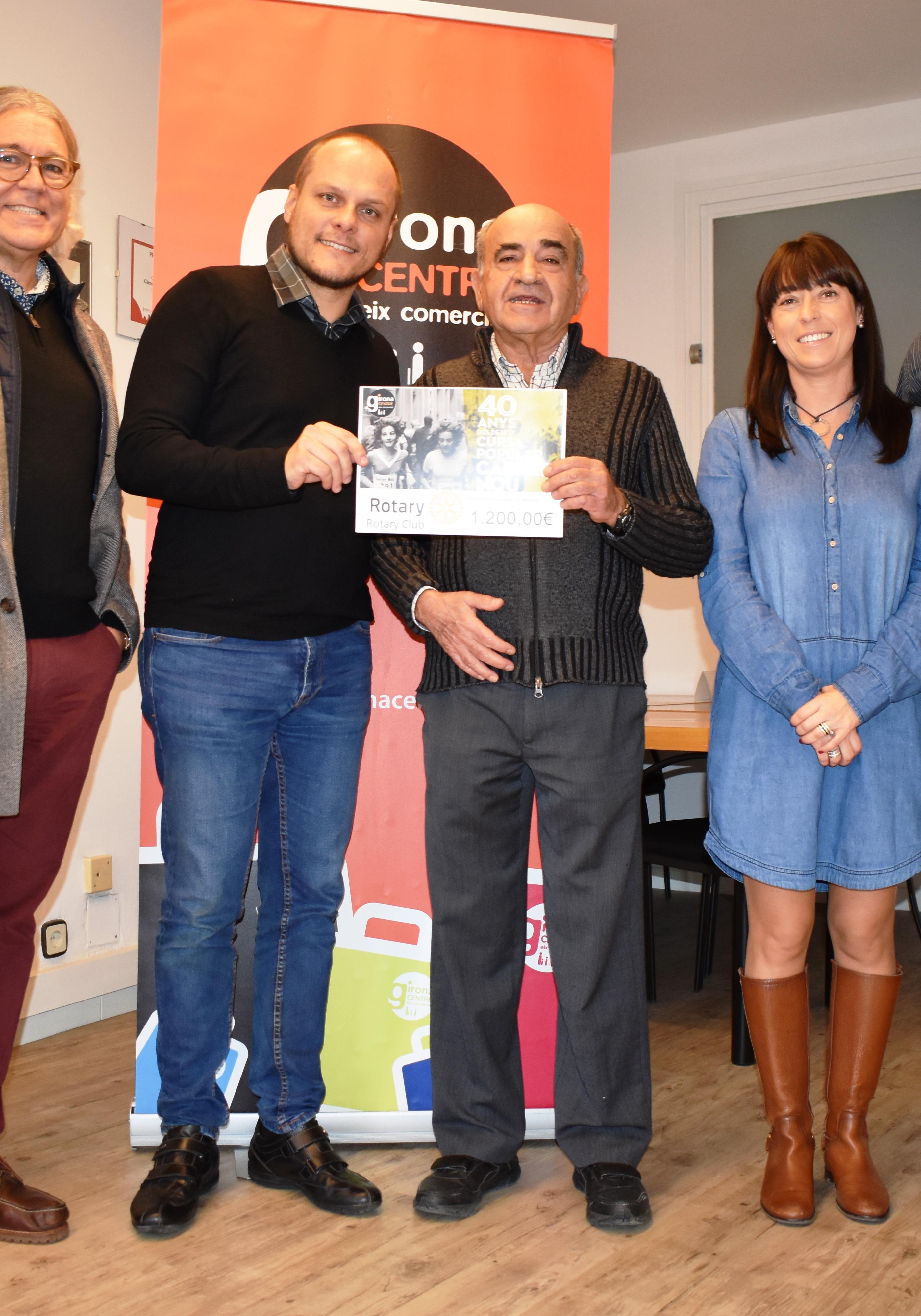 Donació de la Cursa Popular del Carrer Nou al Rotary Club Girona