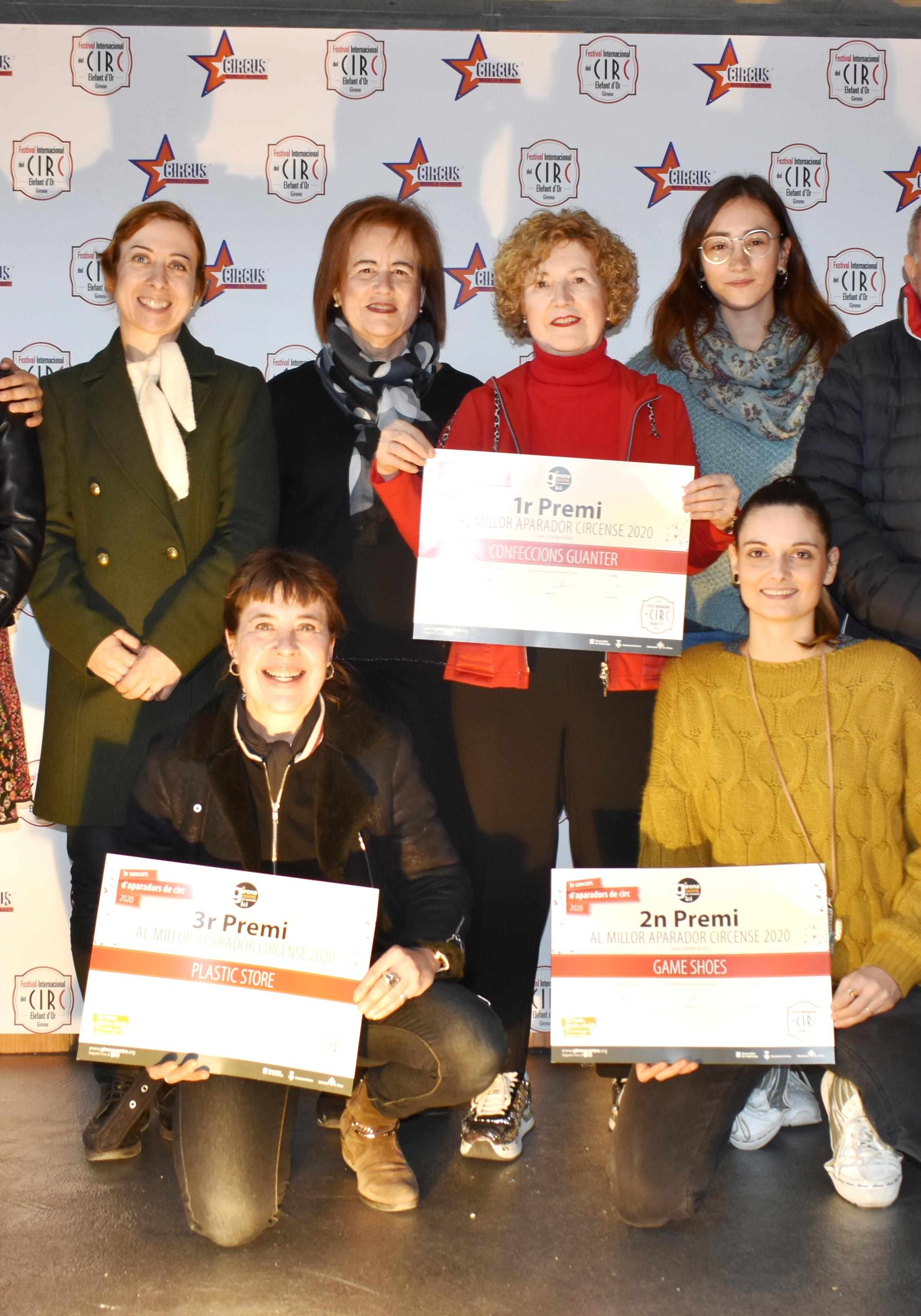Confeccions Guanter revalida el primer premi del concurs  d’aparadors de circ de Girona
